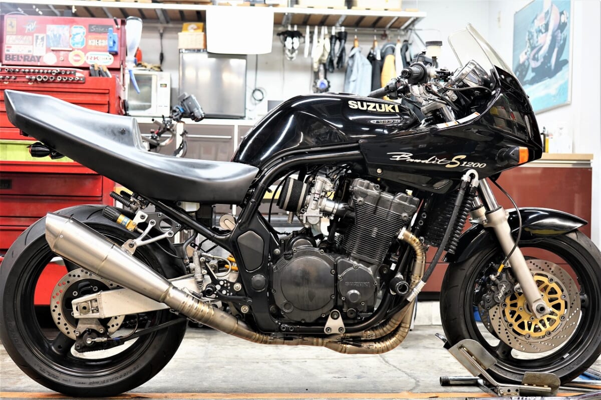 まさかの？面白い位にカスタム泥沼化？GSF1200S 原田消音機