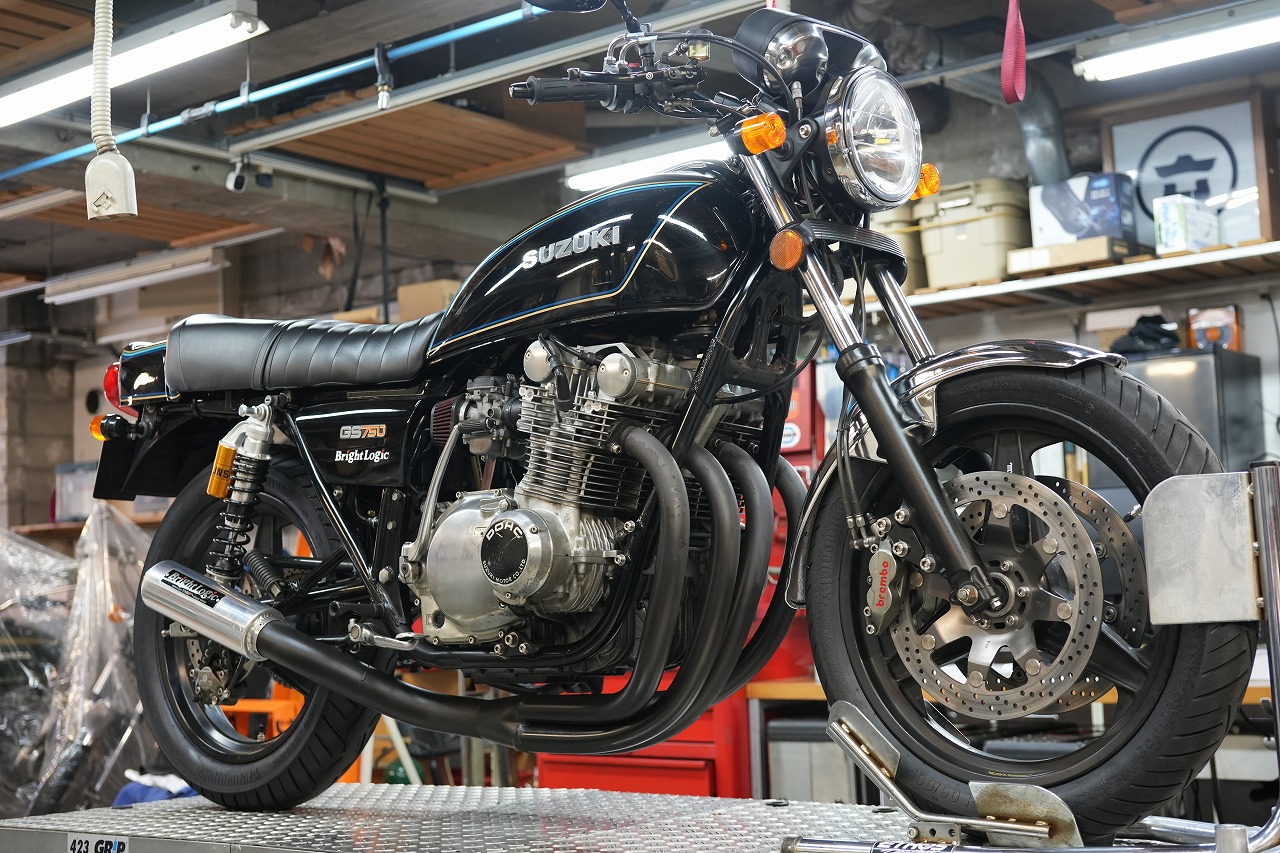 GT550 GT750 後期型用フロントフォーク OHフルキット - オートバイ