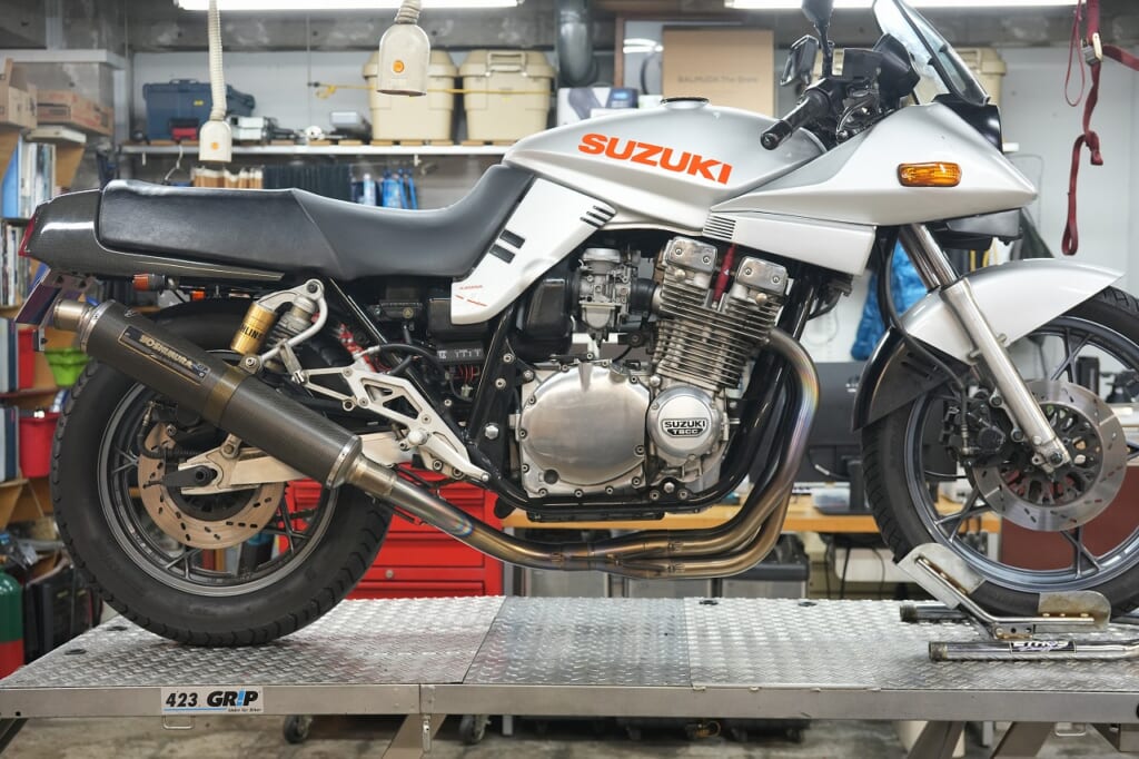 カタナGSX1100s 750S ヨシムラ旧サイクロン s777 - オートバイ